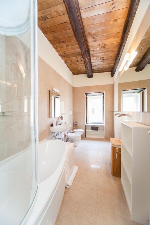 Palazzo Marigliano - Serviced Apartments Napoli Eksteriør billede