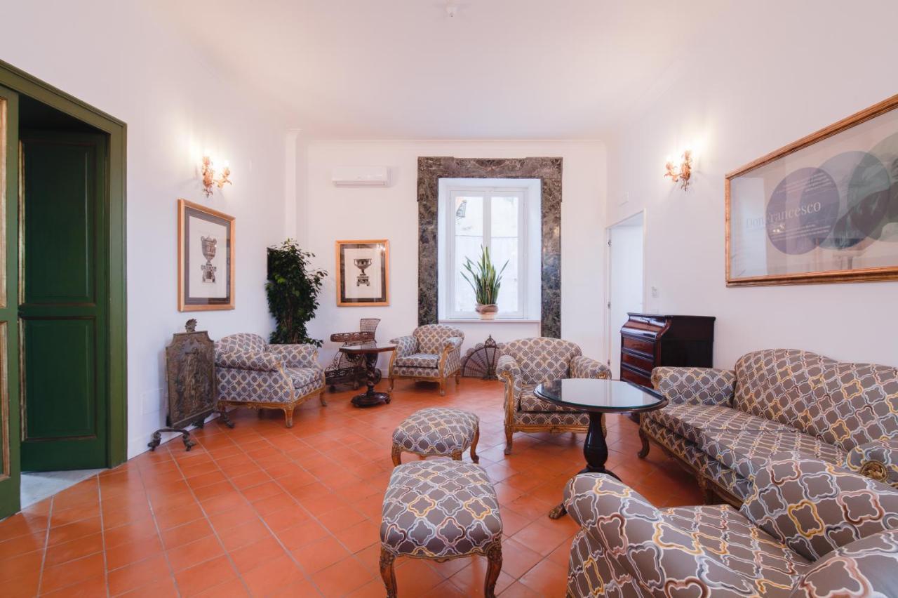 Palazzo Marigliano - Serviced Apartments Napoli Eksteriør billede