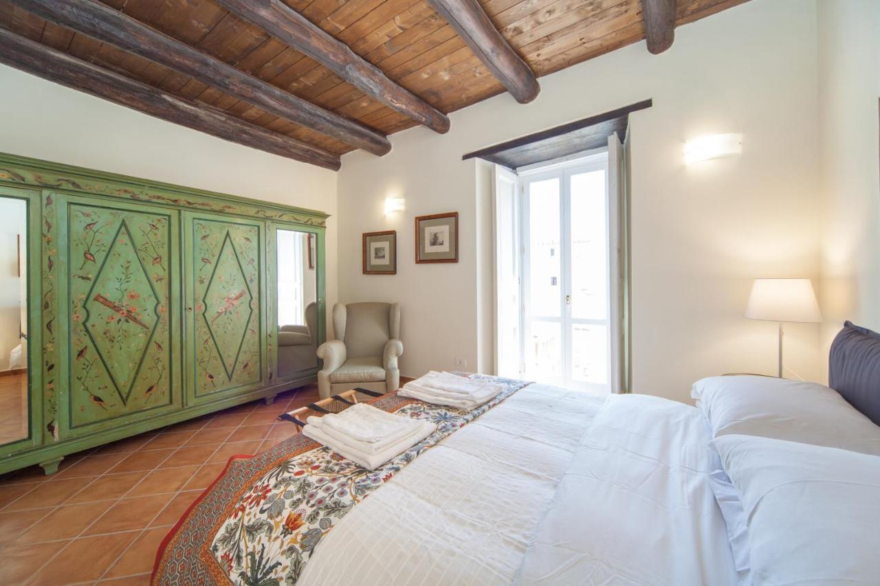 Palazzo Marigliano - Serviced Apartments Napoli Eksteriør billede